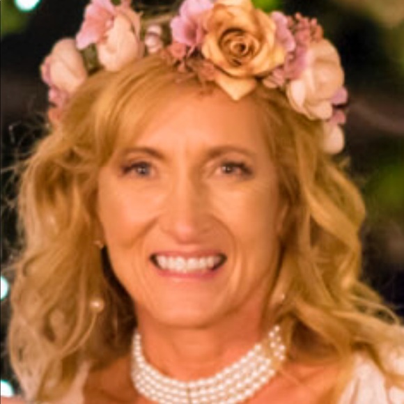 Meet your Posher, Jan - Picture 2 of 2